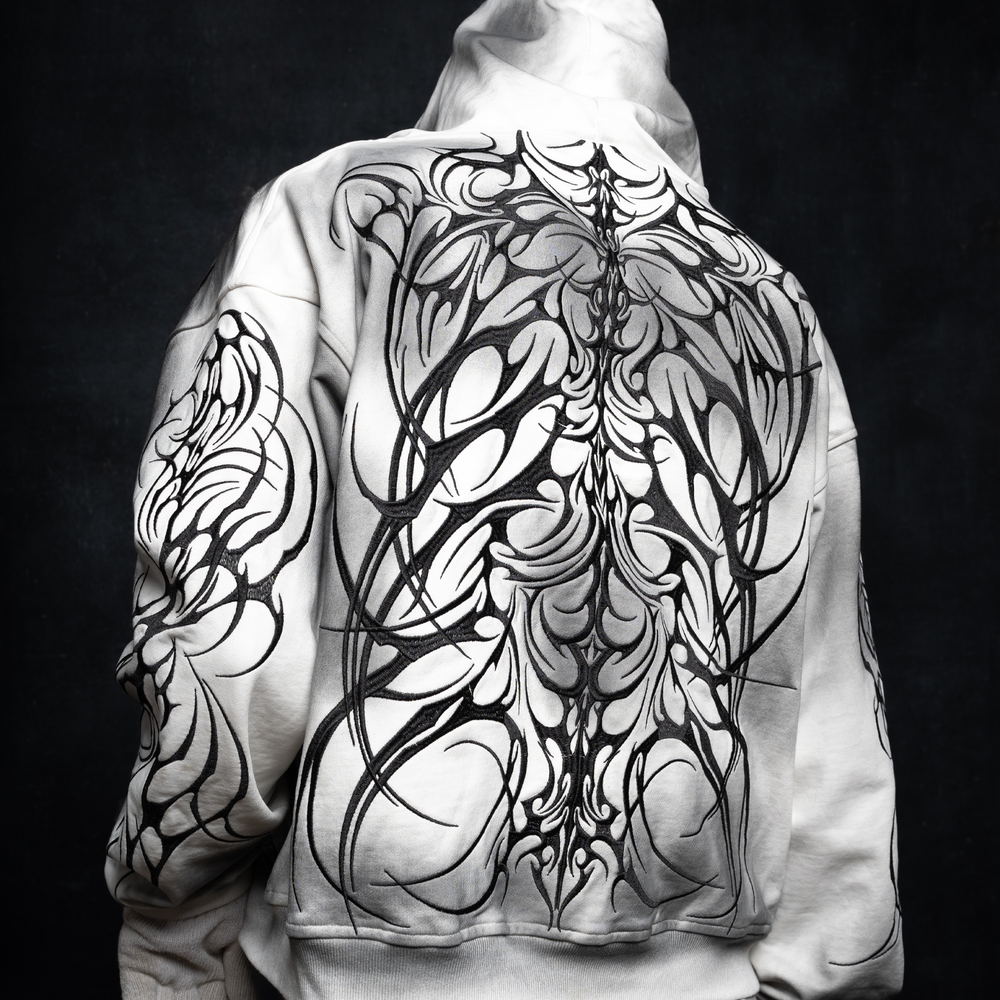 SKELETON EMBROIDERED ZIP UP WHITE